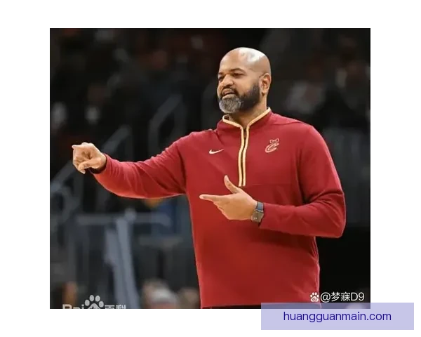 哈里斯左膝挫伤无法回归 活塞官方确认本场比赛将不再上场